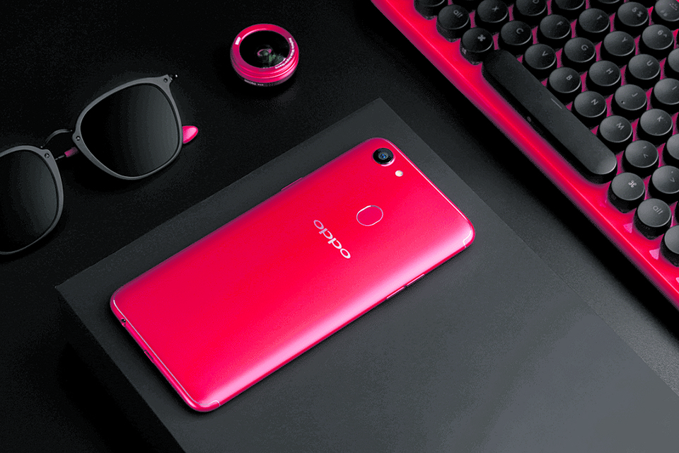 Oppo launches F5 6GB red edition phones